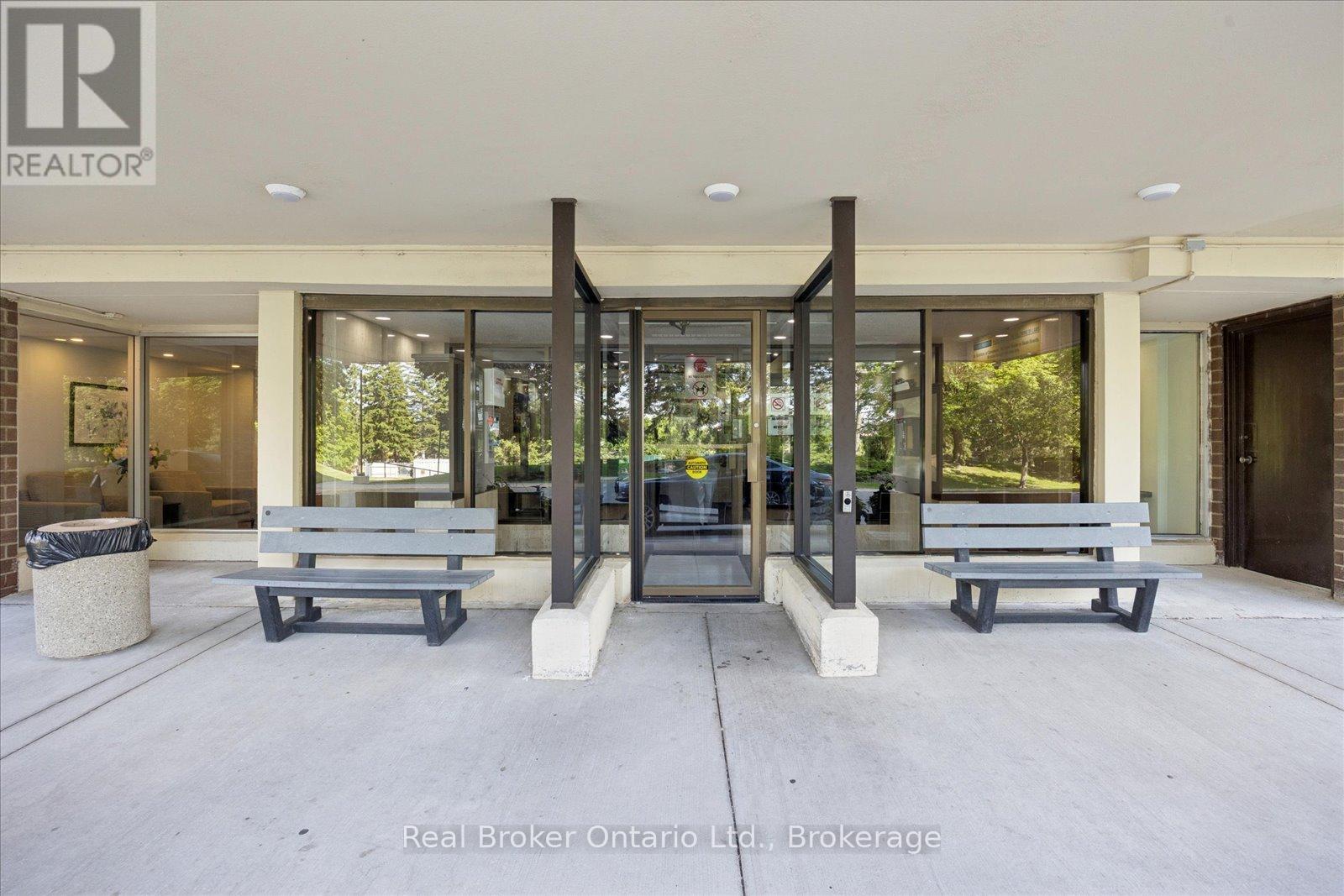 203 - 66 Falby Court, Ajax (South East), Ontario  L1S 3L2 - Photo 4 - E13247346