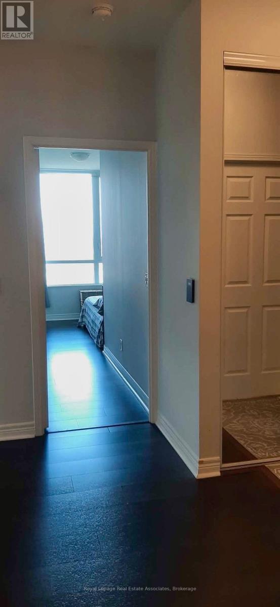 515 - 339 Rathburn Road W, Mississauga, Ontario  L5B 0K6 - Photo 16 - W13022578