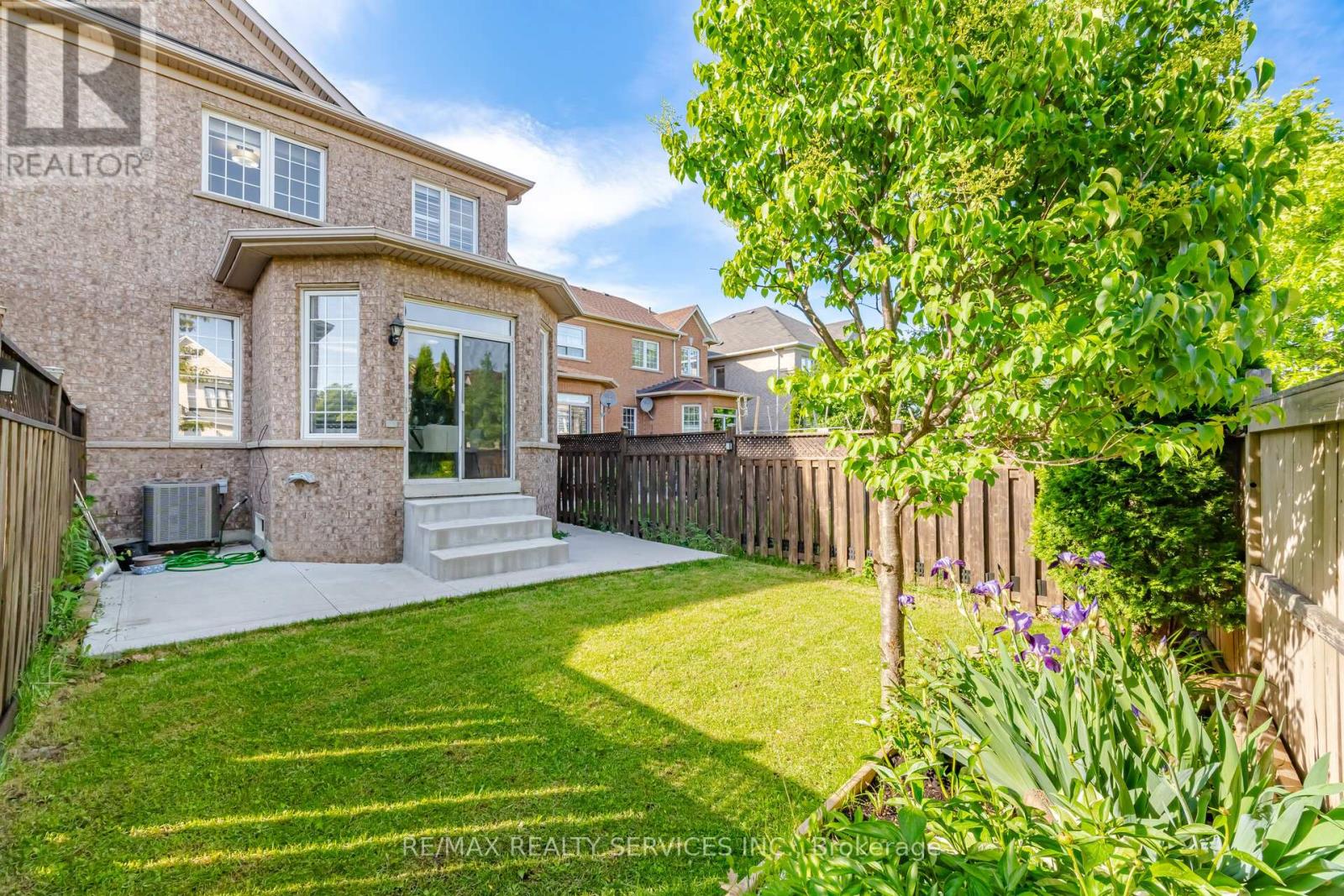 10 Deepcoral Court, Brampton, Ontario  L6V 4P7 - Photo 46 - W13247126