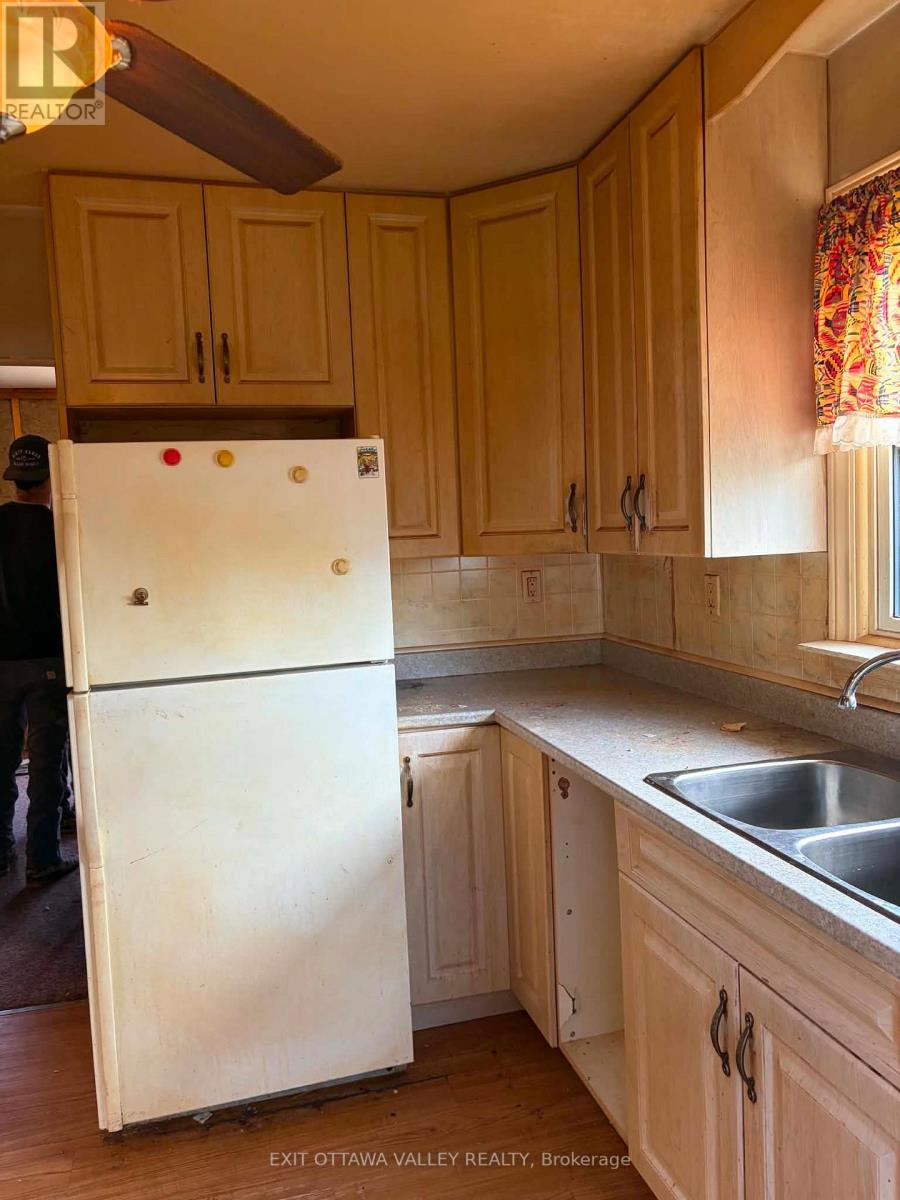291 Bell Street, Pembroke, Ontario  K8A 2K1 - Photo 7 - X13247486
