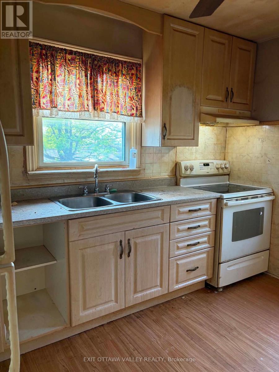 291 Bell Street, Pembroke, Ontario  K8A 2K1 - Photo 8 - X13247486