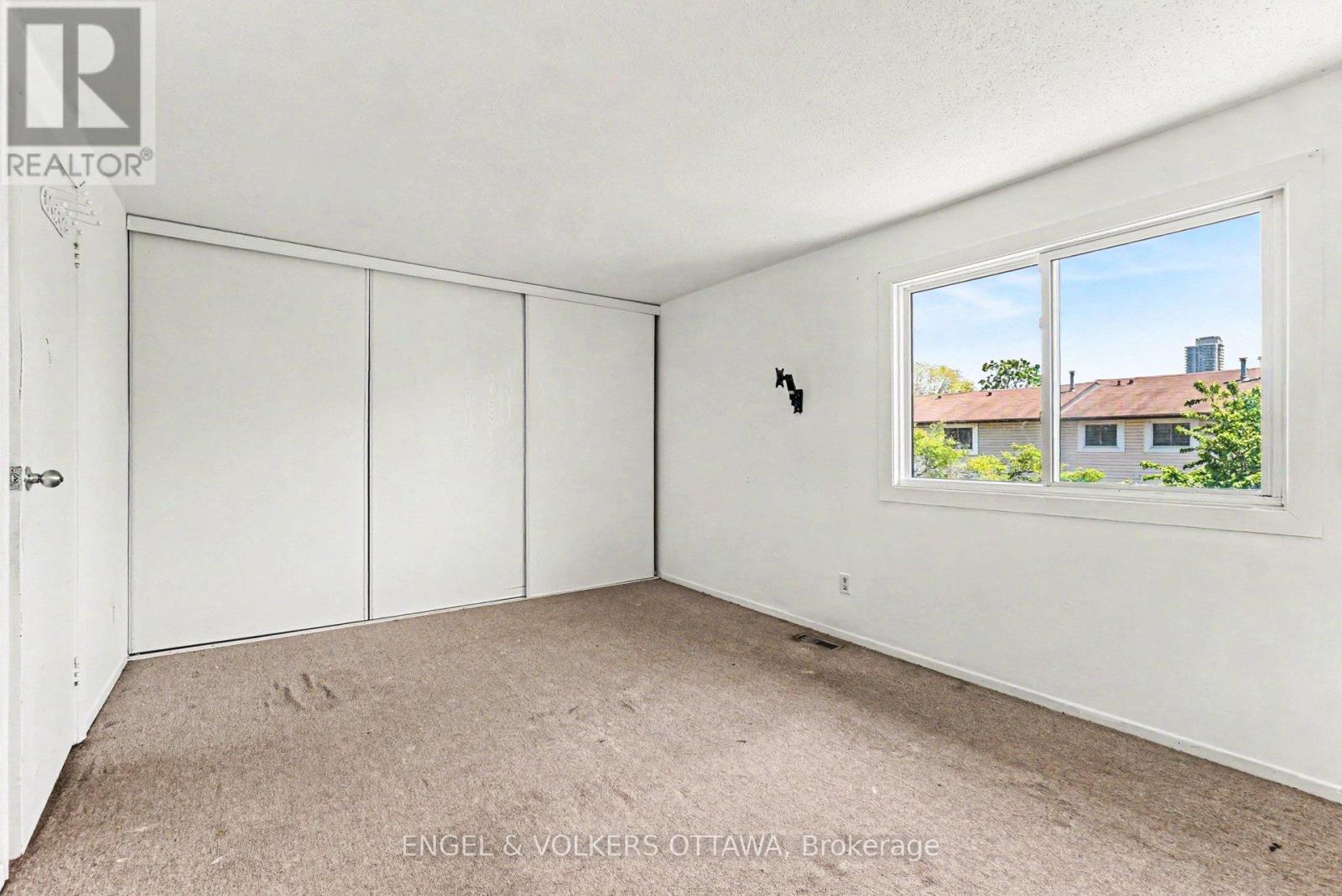 4557 Dora Crescent, Ottawa, Ontario  K1J 8S5 - Photo 11 - X13247436