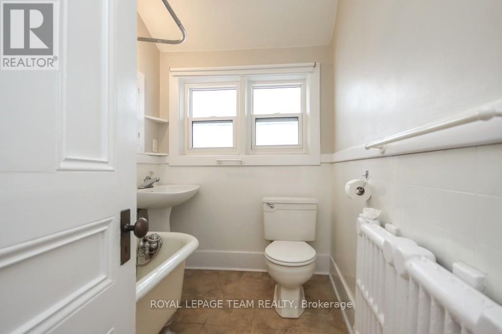 12 Woodlawn Avenue, Ottawa, Ontario  K1S 2S9 - Photo 15 - X13247444