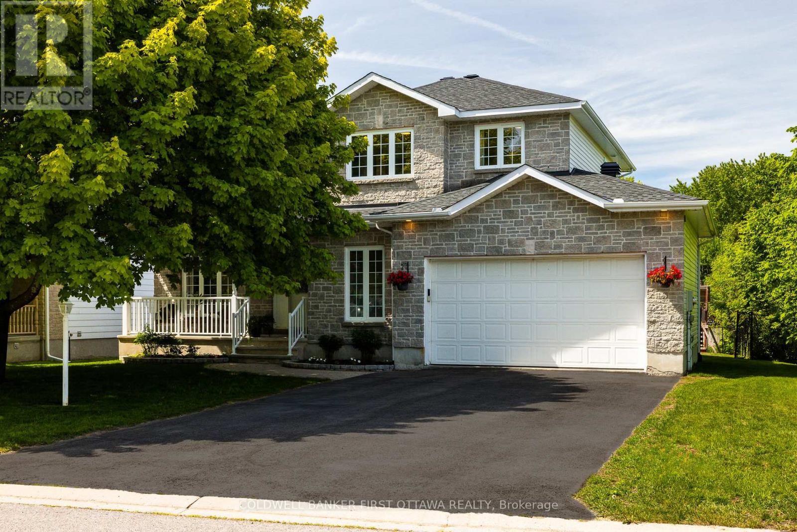 187 GLENNCASTLE DRIVE, Ottawa, Ontario
