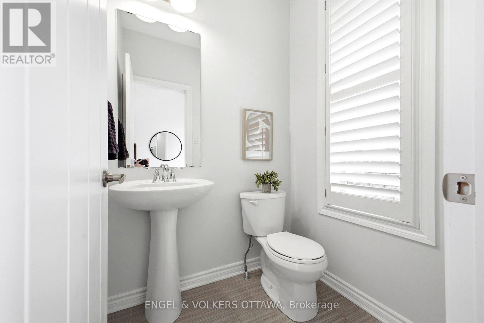 252 Rue Des Soldats Riendeau Street, Ottawa, Ontario  K2J 5Z4 - Photo 5 - X13247452