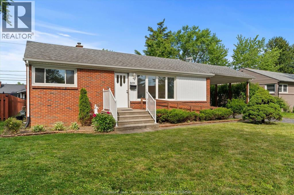 3209 Dandurand Avenue, Windsor, Ontario  N9E 2E9 - Photo 2 - 26013248