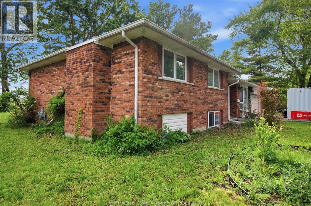 1765 Golfview, Lasalle, Ontario  N9J 1Z1 - Photo 6 - 26013258