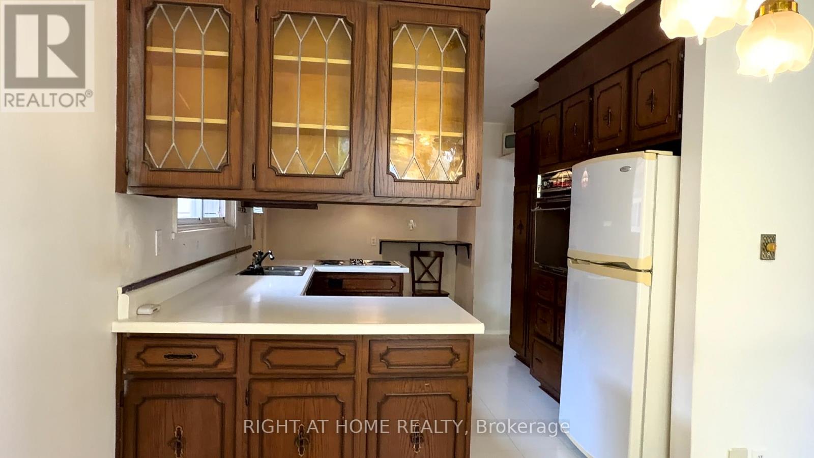 21 Mitre Place, Toronto, Ontario  M9R 3C5 - Photo 16 - W13011668