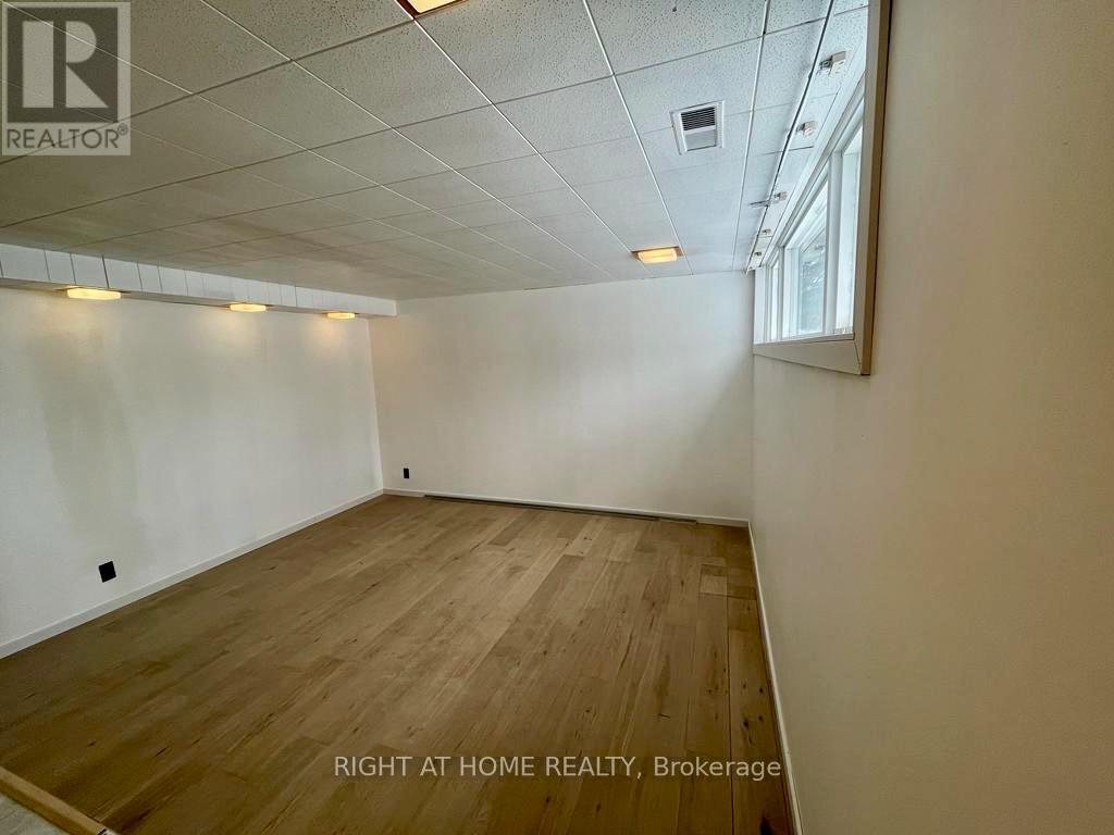 21 Mitre Place, Toronto, Ontario  M9R 3C5 - Photo 41 - W13011668