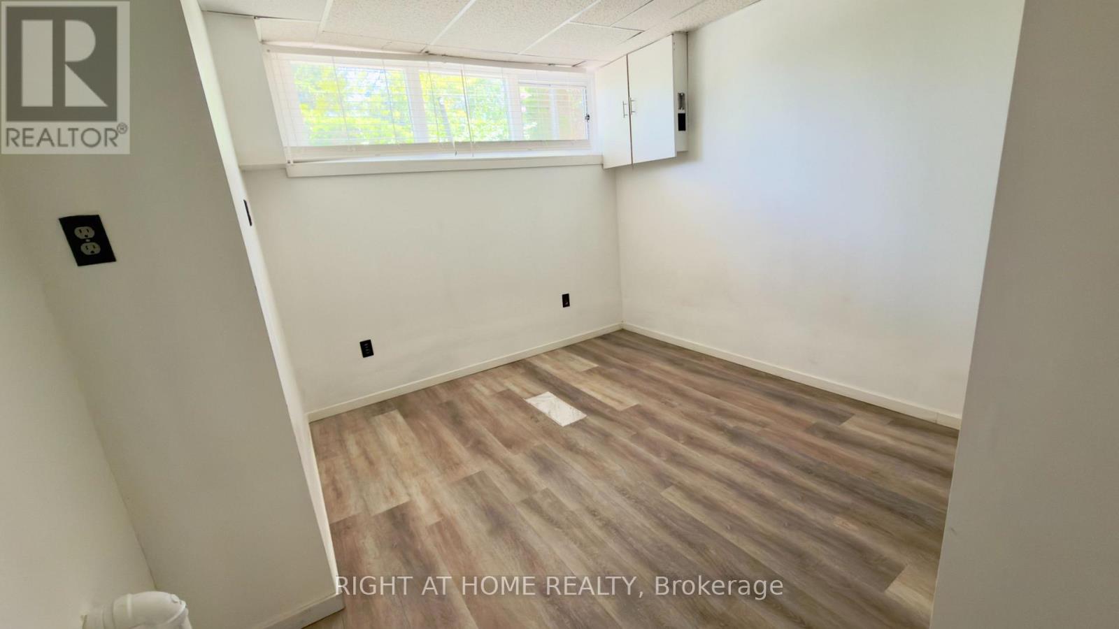 21 Mitre Place, Toronto, Ontario  M9R 3C5 - Photo 42 - W13011668