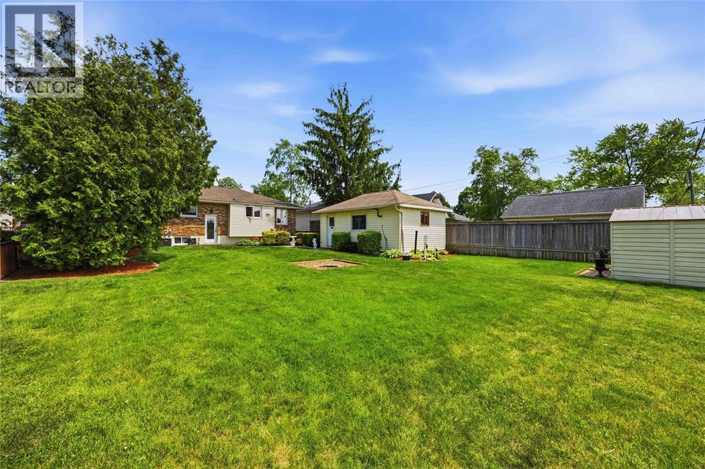 893 Hollands Avenue, Sarnia, Ontario  N7S 3B9 - Photo 38 - 26013236