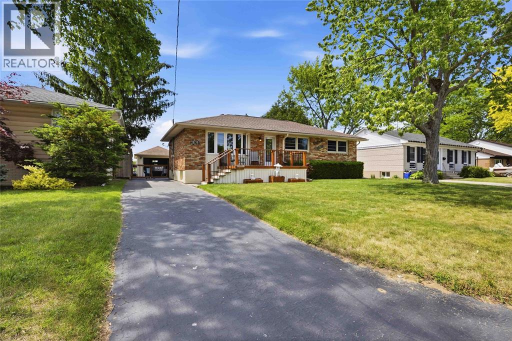 893 Hollands Avenue, Sarnia, Ontario  N7S 3B9 - Photo 2 - 26013236