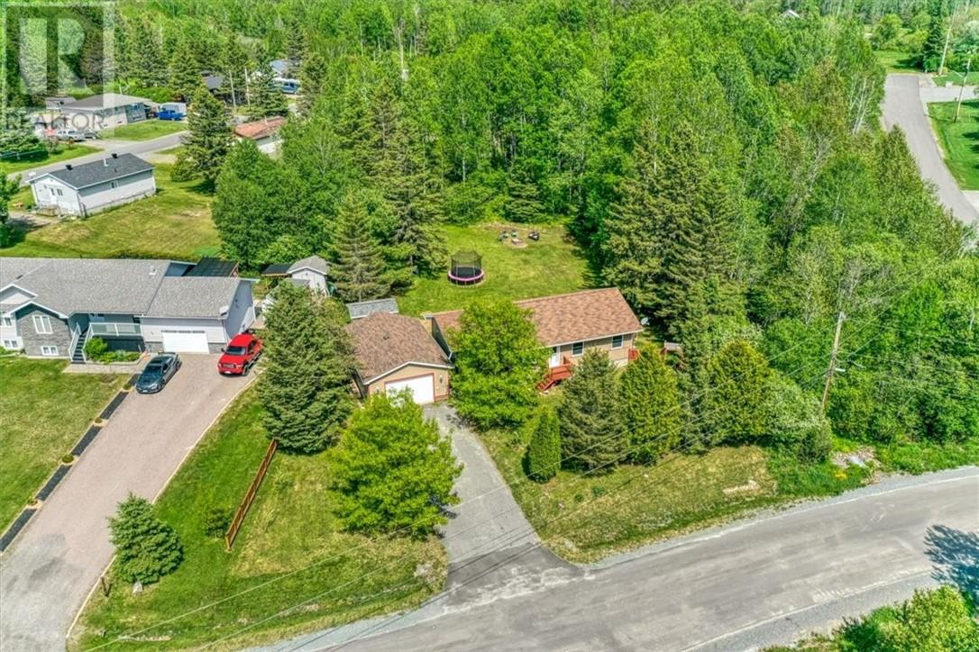 10 Rita Street, Markstay, Ontario  P0M 2G0 - Photo 2 - 2128318