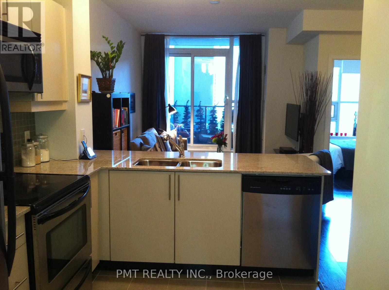 301 - 18 Harbour Street, Toronto, Ontario  M5J 2Z6 - Photo 5 - C13247276