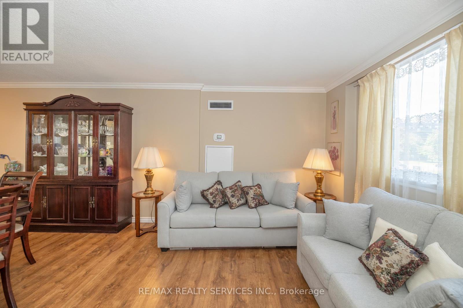 208 - 1665 Victoria Park Avenue, Toronto, Ontario  M1R 5E5 - Photo 10 - E13247470