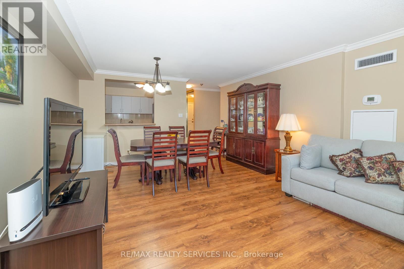 208 - 1665 Victoria Park Avenue, Toronto, Ontario  M1R 5E5 - Photo 11 - E13247470