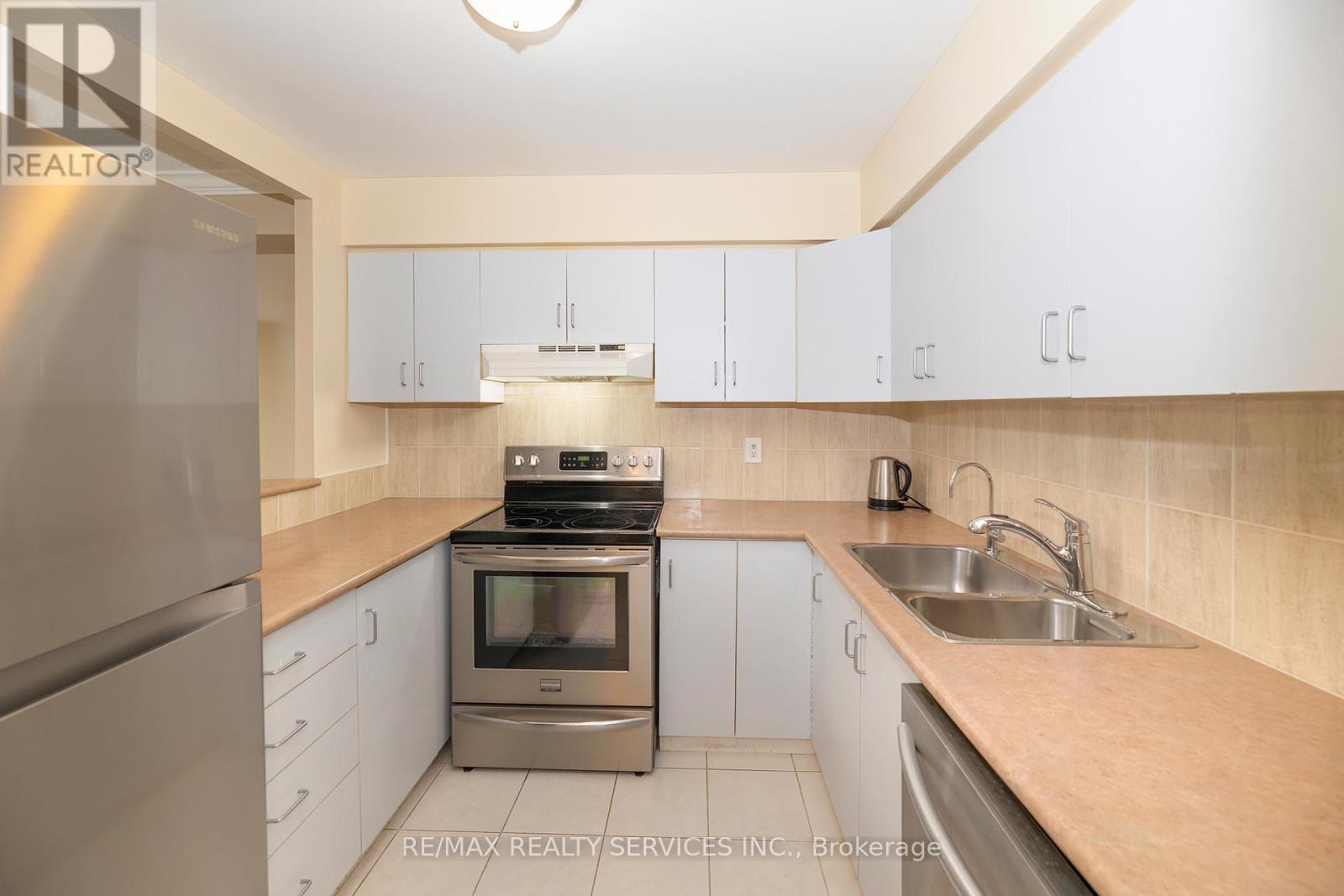 208 - 1665 Victoria Park Avenue, Toronto, Ontario  M1R 5E5 - Photo 4 - E13247470