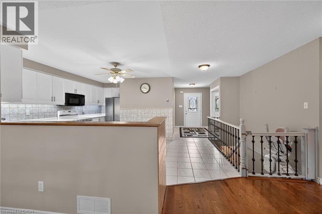 30 Braemar Avenue Unit# 34, Caledonia, Ontario  N3W 2M1 - Photo 10 - 40837016