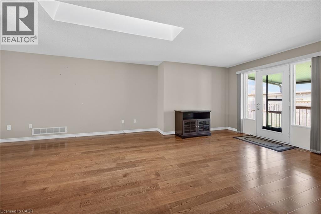 30 Braemar Avenue Unit# 34, Caledonia, Ontario  N3W 2M1 - Photo 16 - 40837016