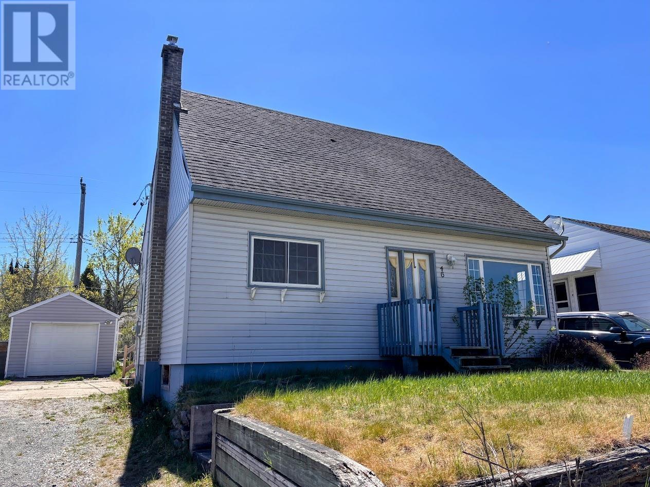 46 Neebig AVE, Manitouwadge, Ontario