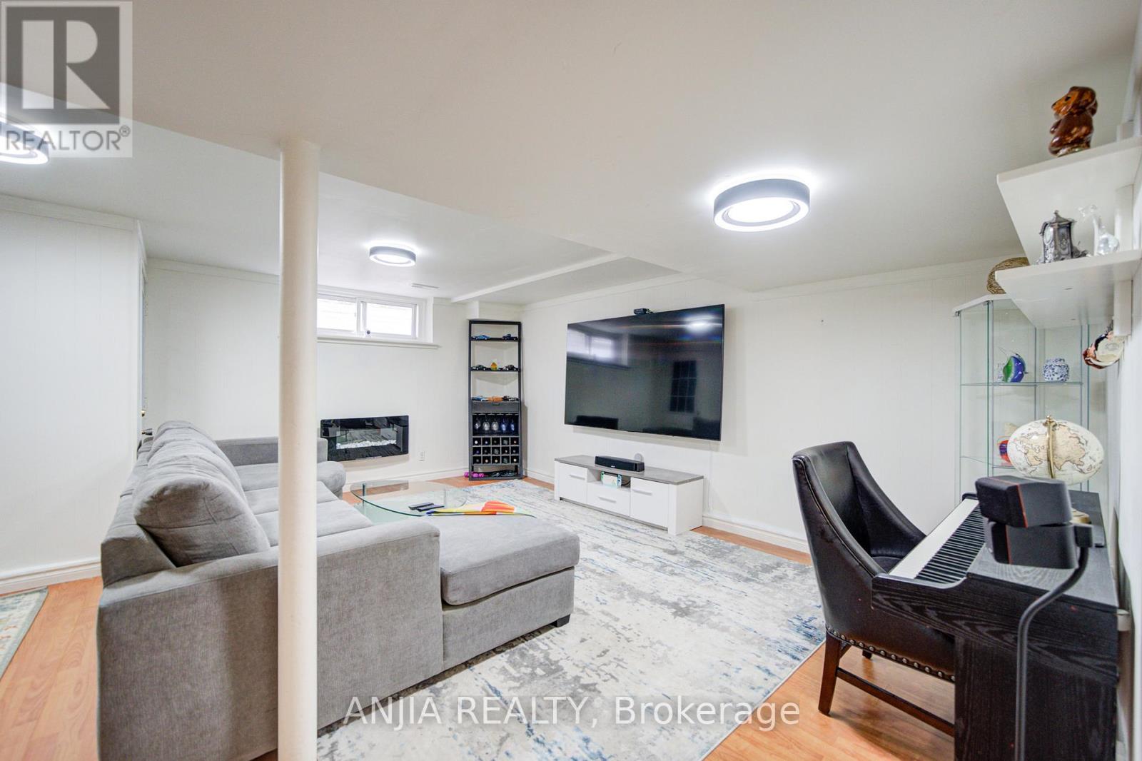 24 Friar Tuck Road, Markham, Ontario  L3P 1L9 - Photo 38 - N13247288