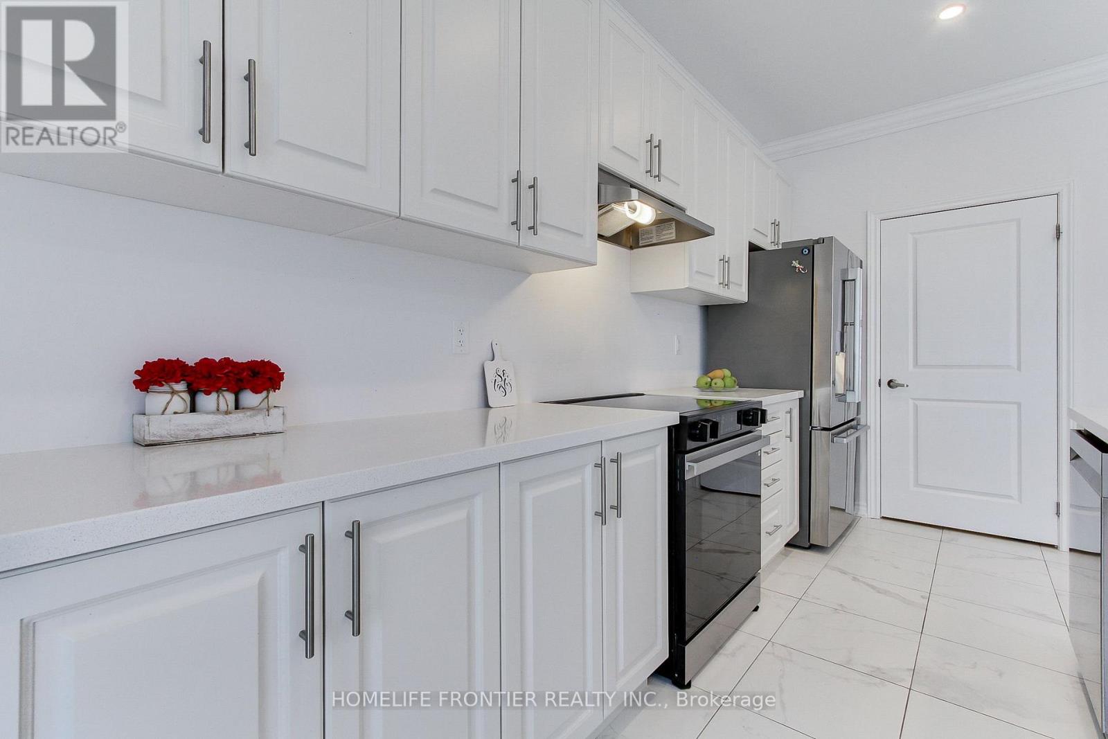 2 Big Canoe Drive, Georgina, Ontario  L0E 1R0 - Photo 21 - N13247378