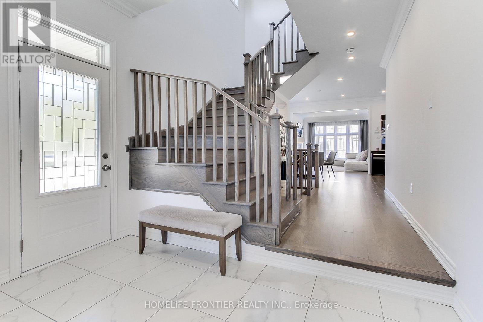 2 Big Canoe Drive, Georgina, Ontario  L0E 1R0 - Photo 4 - N13247378