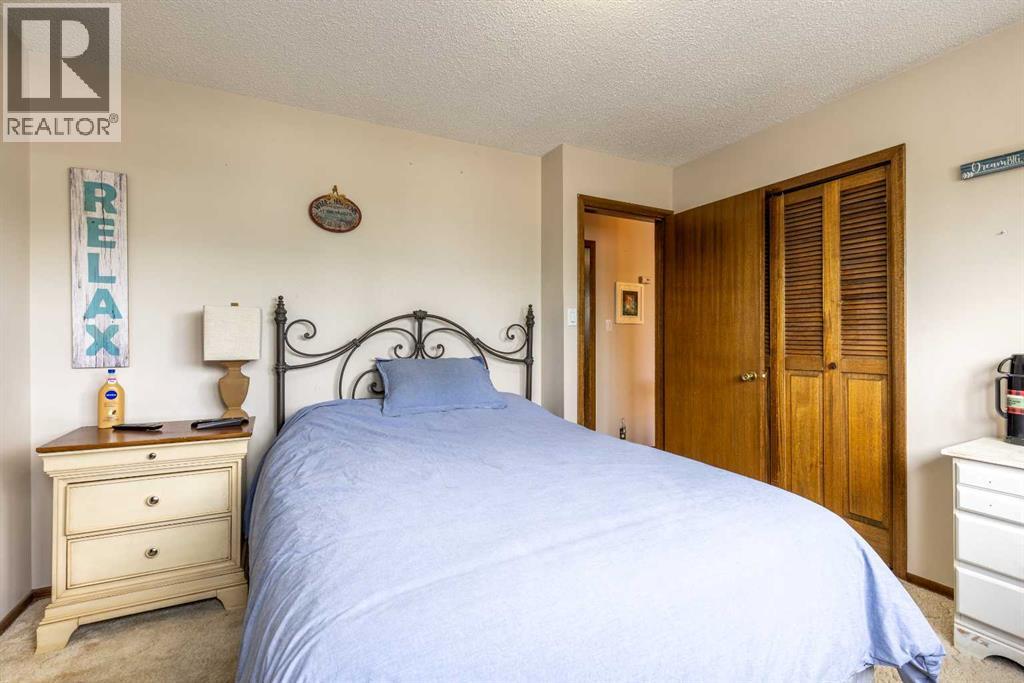 5 Larkspur Road N, Lethbridge, Alberta  T1H 4J6 - Photo 19 - A2316115