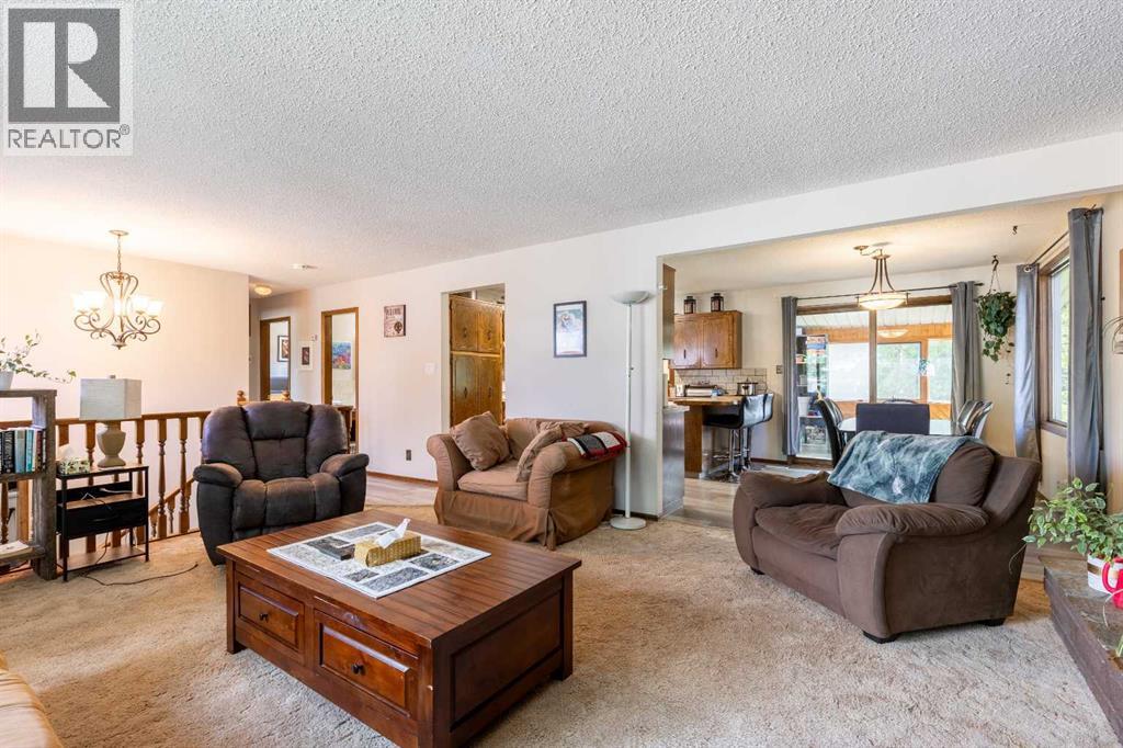 5 Larkspur Road N, Lethbridge, Alberta  T1H 4J6 - Photo 7 - A2316115