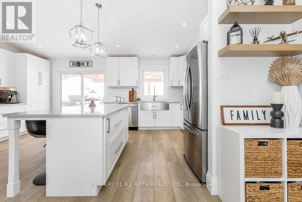 15 Sugarbush Road, Oro-Medonte (Sugarbush), Ontario  L0K 1E0 - Photo 6 - S13247454