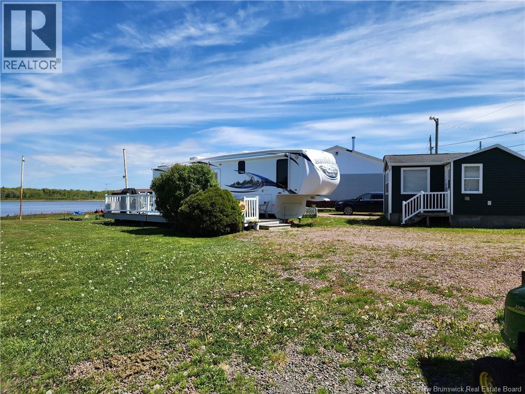 53 Thibodeau, Grand-Barachois, New Brunswick  E4P 8P4 - Photo 2 - NB141201