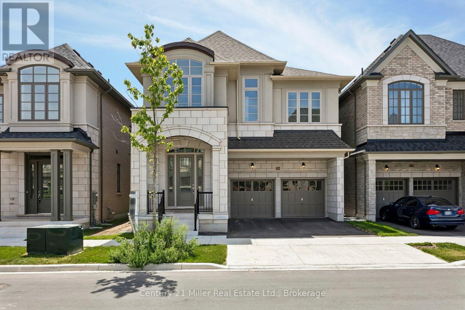 3266 MILLICENT AVENUE, Oakville, Ontario