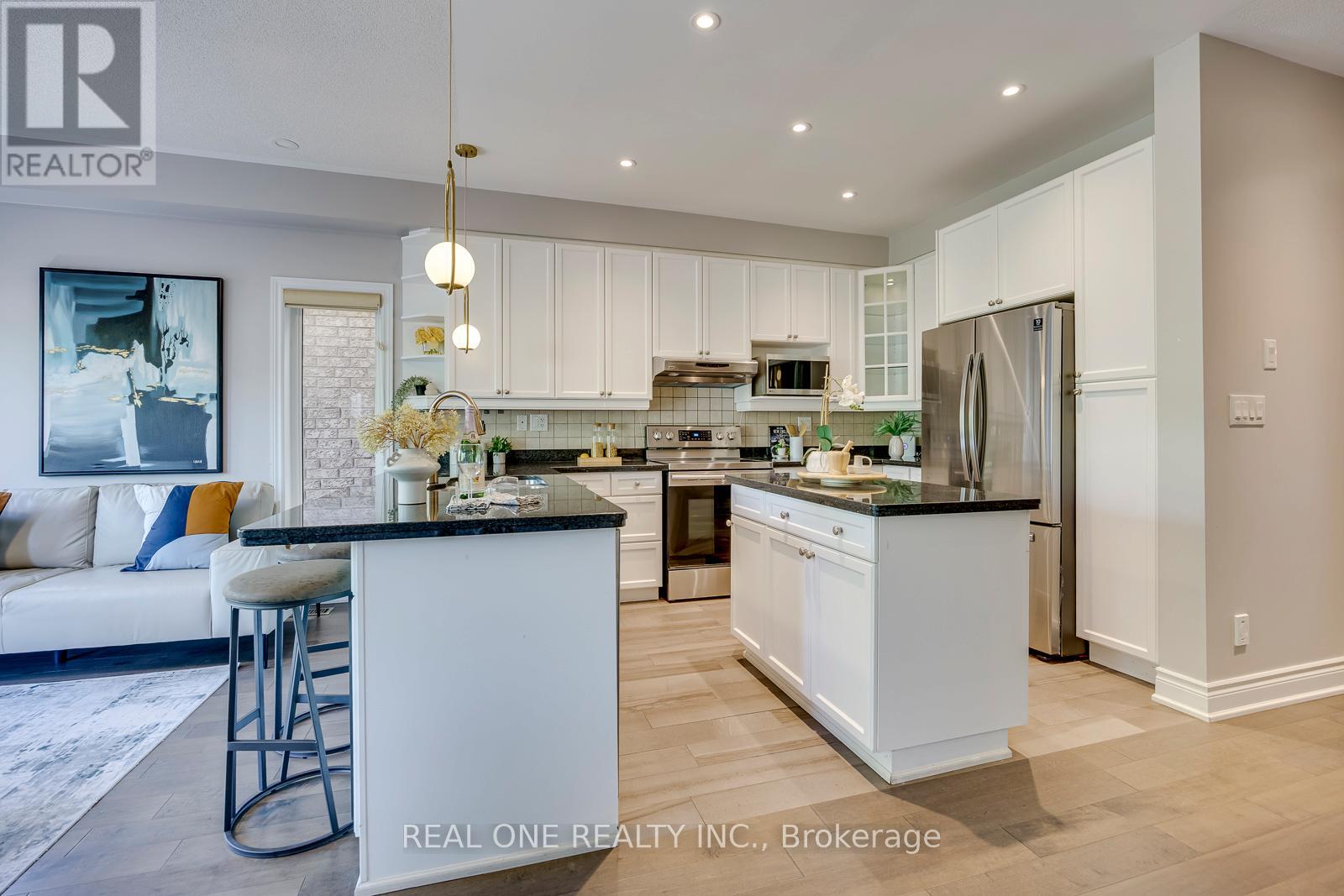 2379 Wasaga Drive, Oakville, Ontario  L6H 0B7 - Photo 12 - W13247268