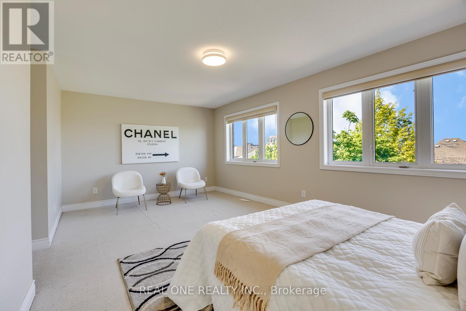 2379 Wasaga Drive, Oakville, Ontario  L6H 0B7 - Photo 28 - W13247268