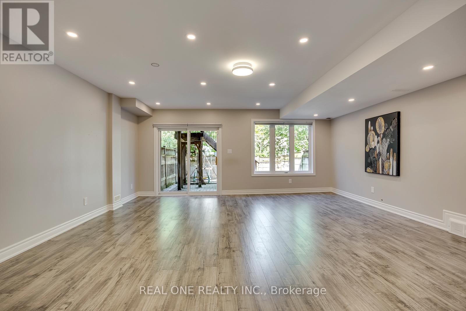 2379 Wasaga Drive, Oakville, Ontario  L6H 0B7 - Photo 41 - W13247268
