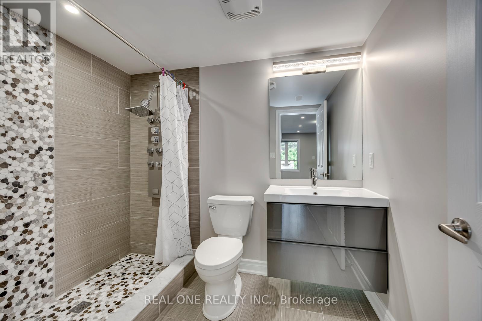 2379 Wasaga Drive, Oakville, Ontario  L6H 0B7 - Photo 44 - W13247268