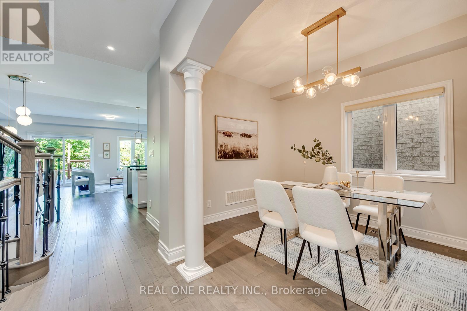 2379 Wasaga Drive, Oakville, Ontario  L6H 0B7 - Photo 5 - W13247268