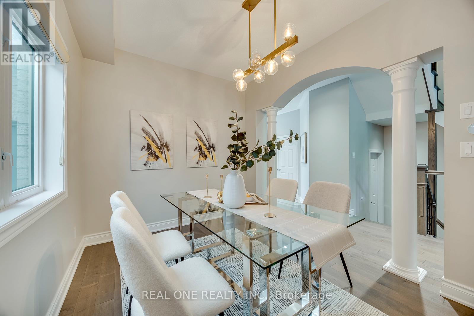 2379 Wasaga Drive, Oakville, Ontario  L6H 0B7 - Photo 6 - W13247268
