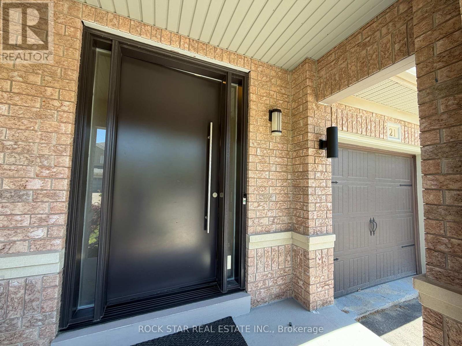 21 Trudelle Crescent, Brampton, Ontario  L7A 2Z1 - Photo 3 - W13247340