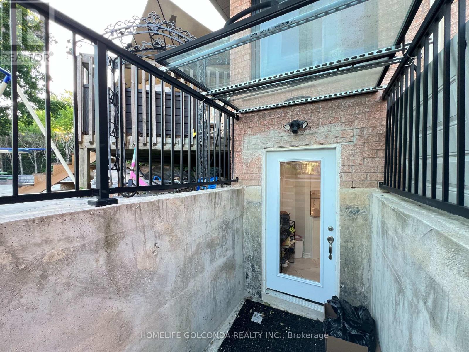 Basement - 5244 Creditview Road, Mississauga, Ontario  L5M 5N5 - Photo 12 - W13247360