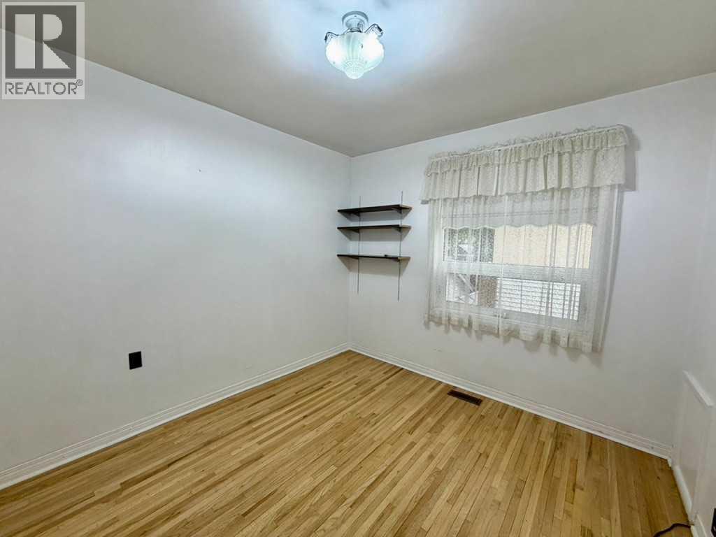 1133 20 Street S, Lethbridge, Alberta  T1K 2E1 - Photo 13 - A2316511