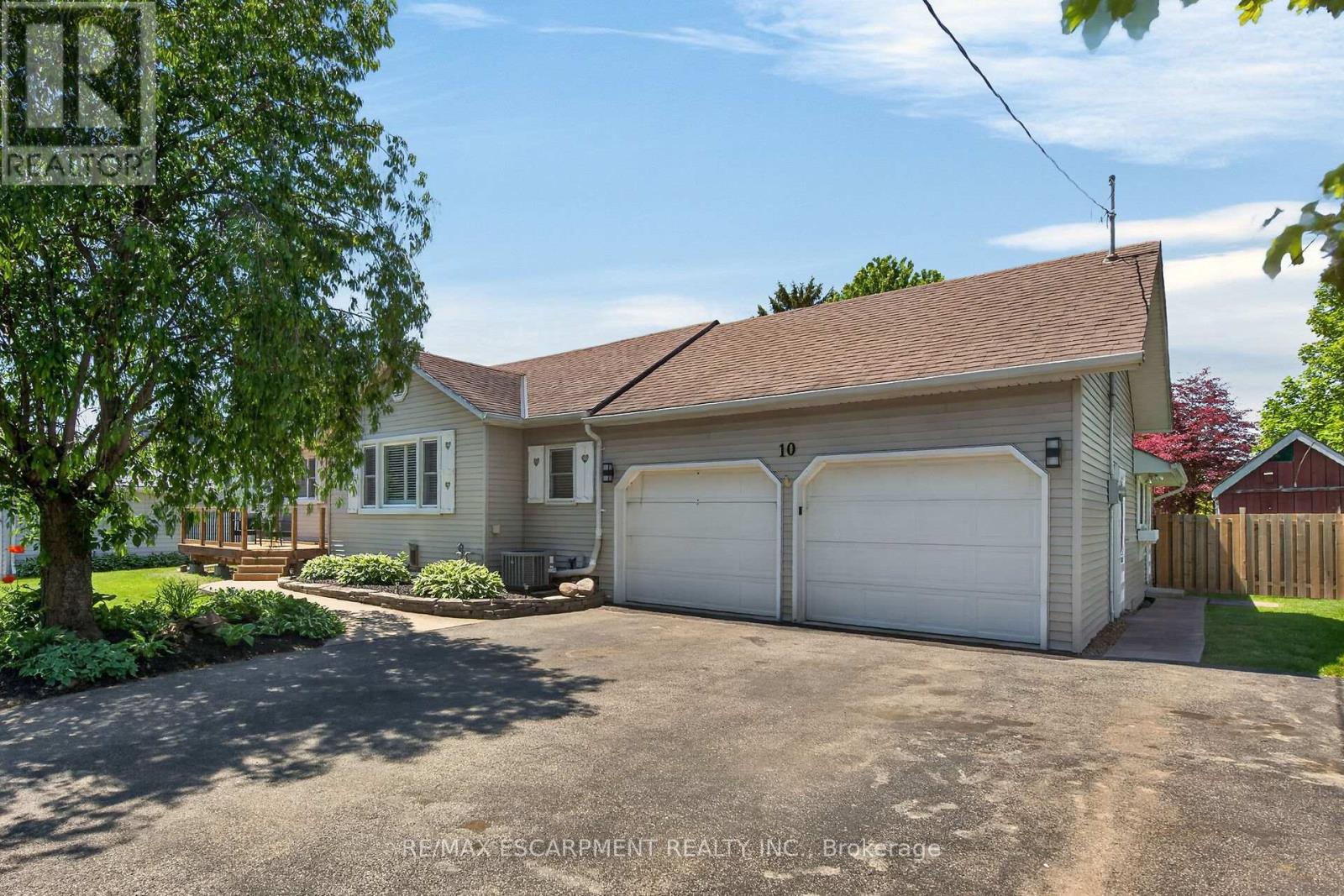 10 Elm Street, Norfolk, Ontario  N3Y 3B3 - Photo 2 - X13247442