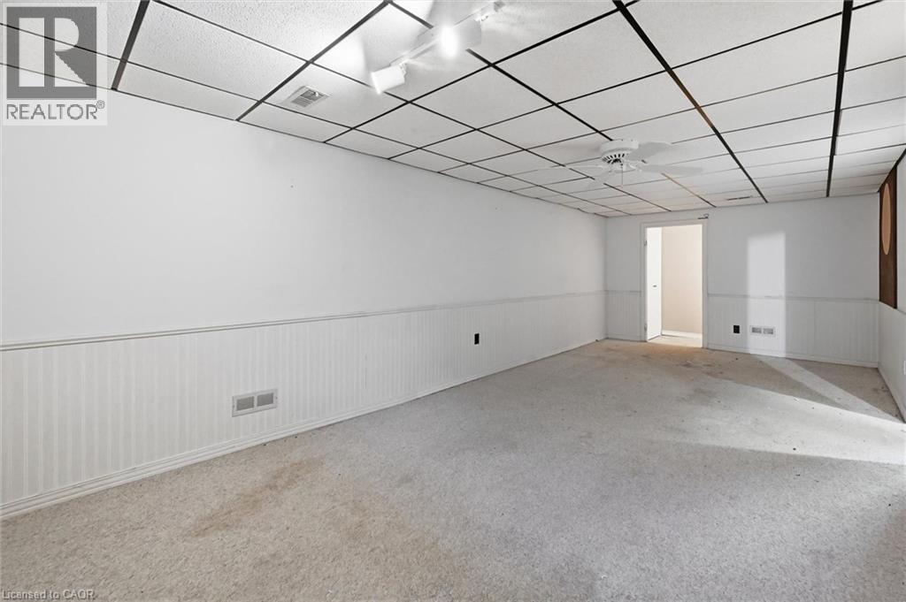5475 Lakeshore Road Unit# 107, Burlington, Ontario  L7L 1E1 - Photo 35 - 40837056