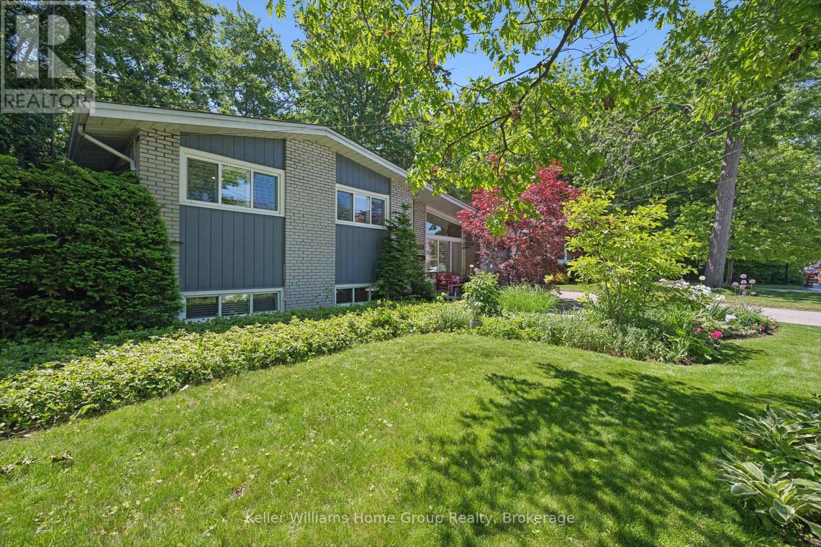 2166 Corsair Road, Mississauga, Ontario  L5A 2L8 - Photo 3 - W13247776