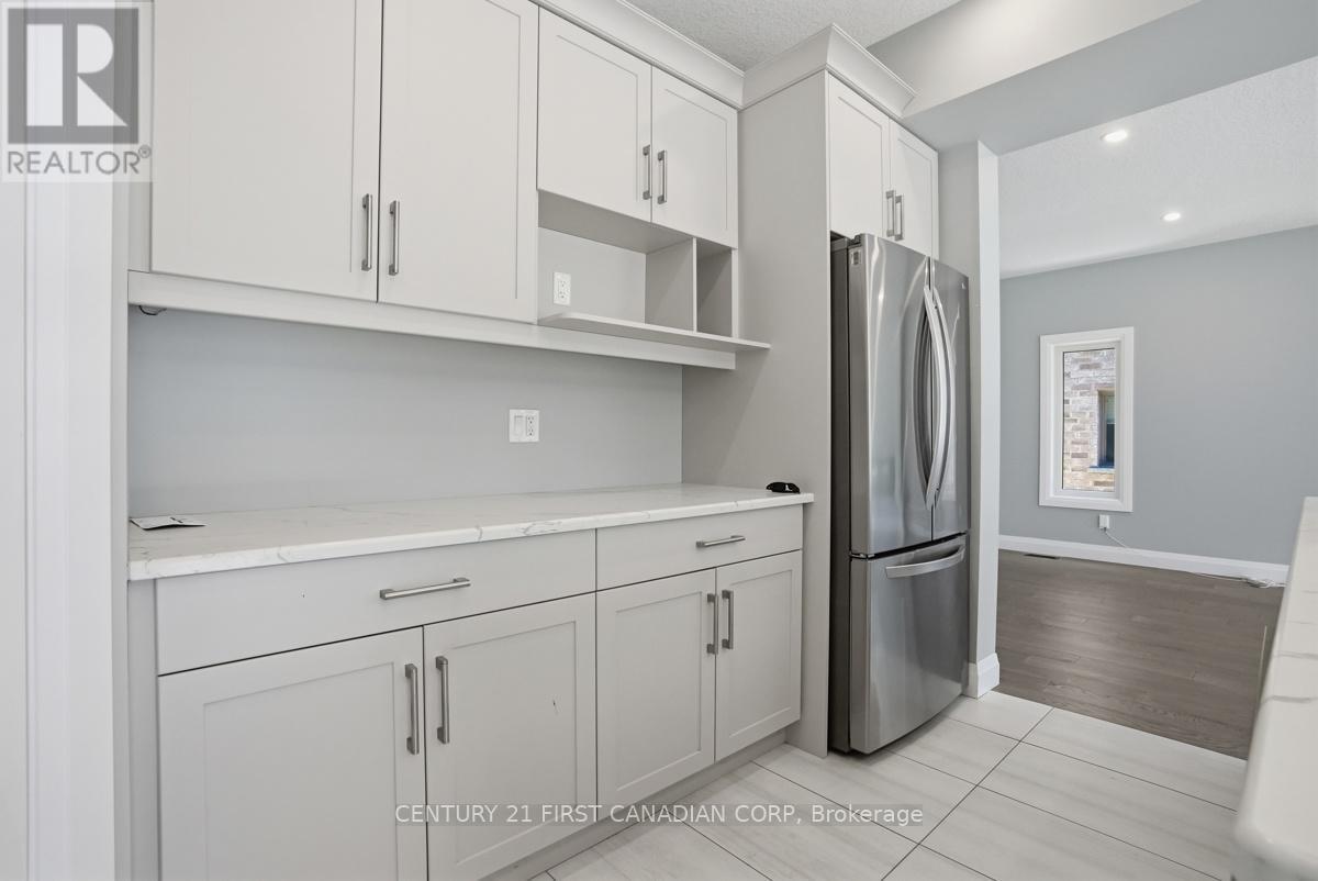 2775 Oriole Drive, London South, Ontario  N6M 0G9 - Photo 14 - X13247640