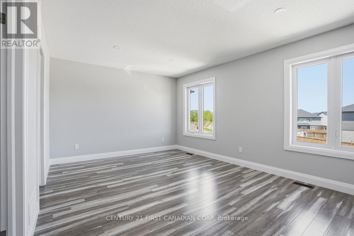2775 Oriole Drive, London South, Ontario  N6M 0G9 - Photo 18 - X13247640