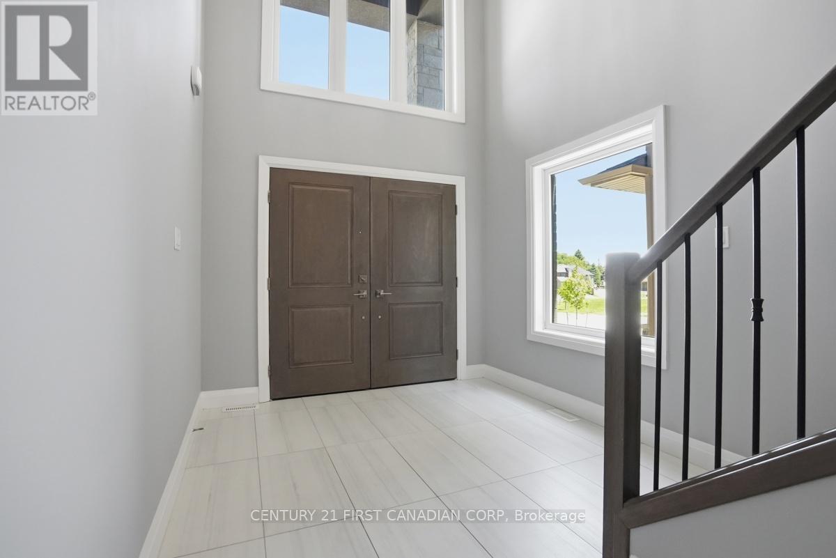 2775 Oriole Drive, London South, Ontario  N6M 0G9 - Photo 5 - X13247640