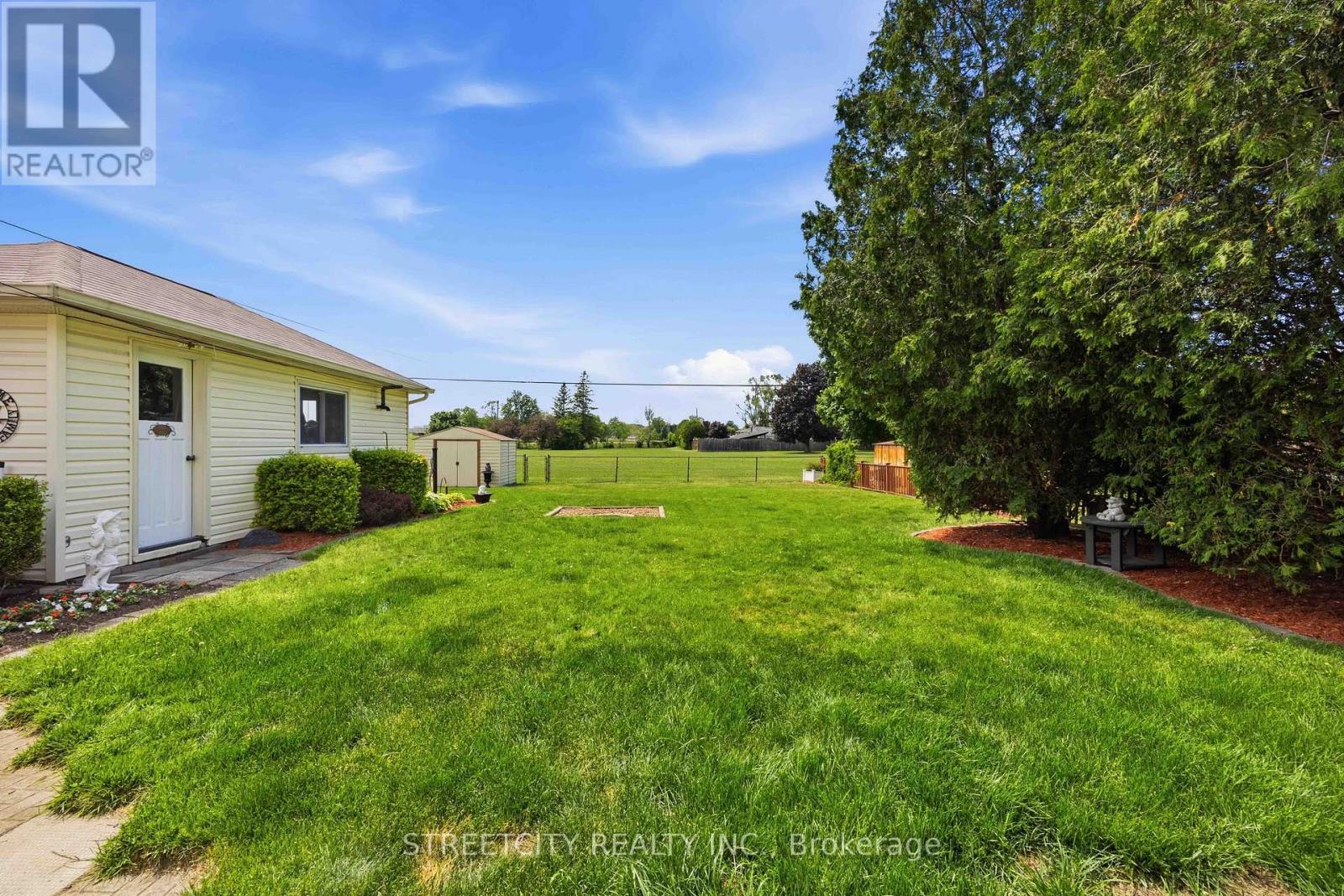 893 Hollands Avenue, Sarnia, Ontario  N7S 3B9 - Photo 37 - X13247846
