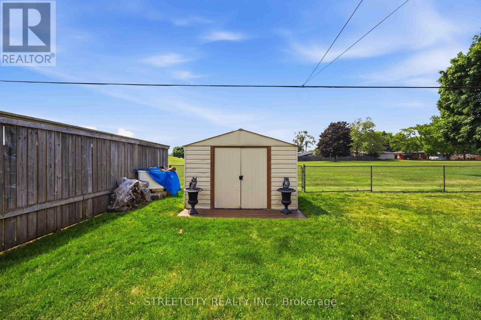 893 Hollands Avenue, Sarnia, Ontario  N7S 3B9 - Photo 40 - X13247846