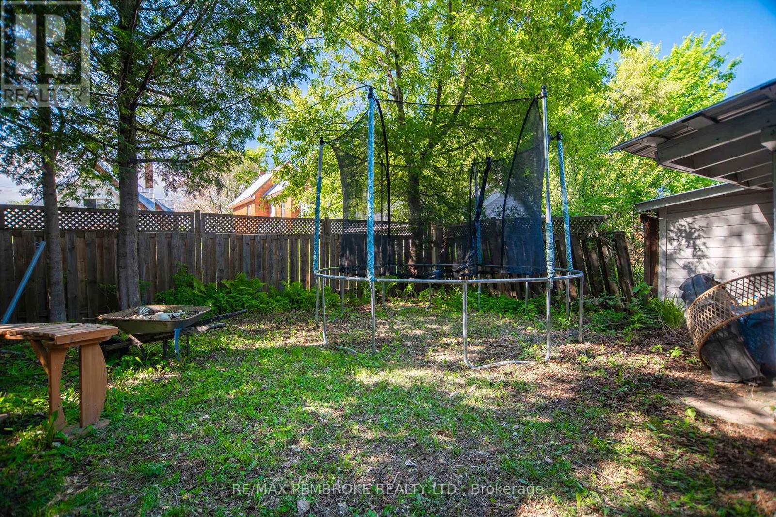 259 Isabella Street, Pembroke, Ontario  K8A 5T1 - Photo 40 - X13247890